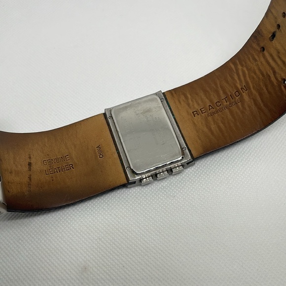 Kenneth Cole Digital Men’s Watch - Picture 6 of 8